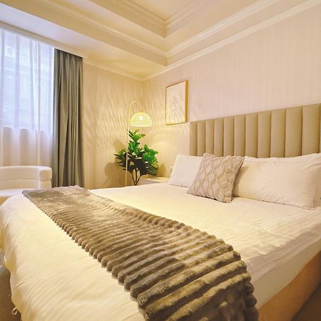 Meworld Hotel - Sanchong Tchaj-pej Exteriér fotografie
